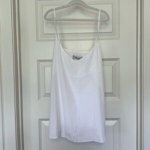 NWT Lola and Sophie New York White Satin Essential Tank Size M